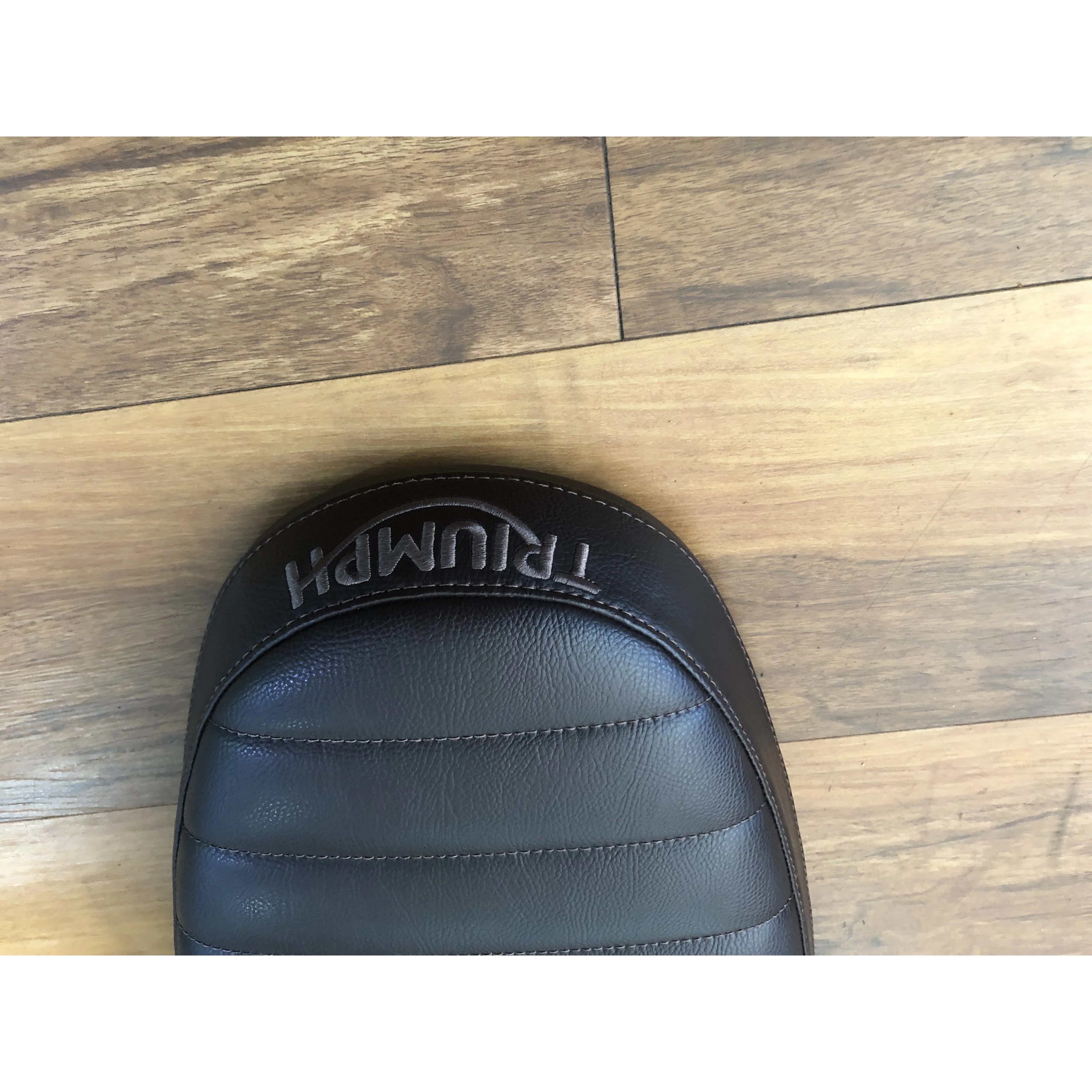 Triumph Bench Seat Brown A2304634 - Image 3