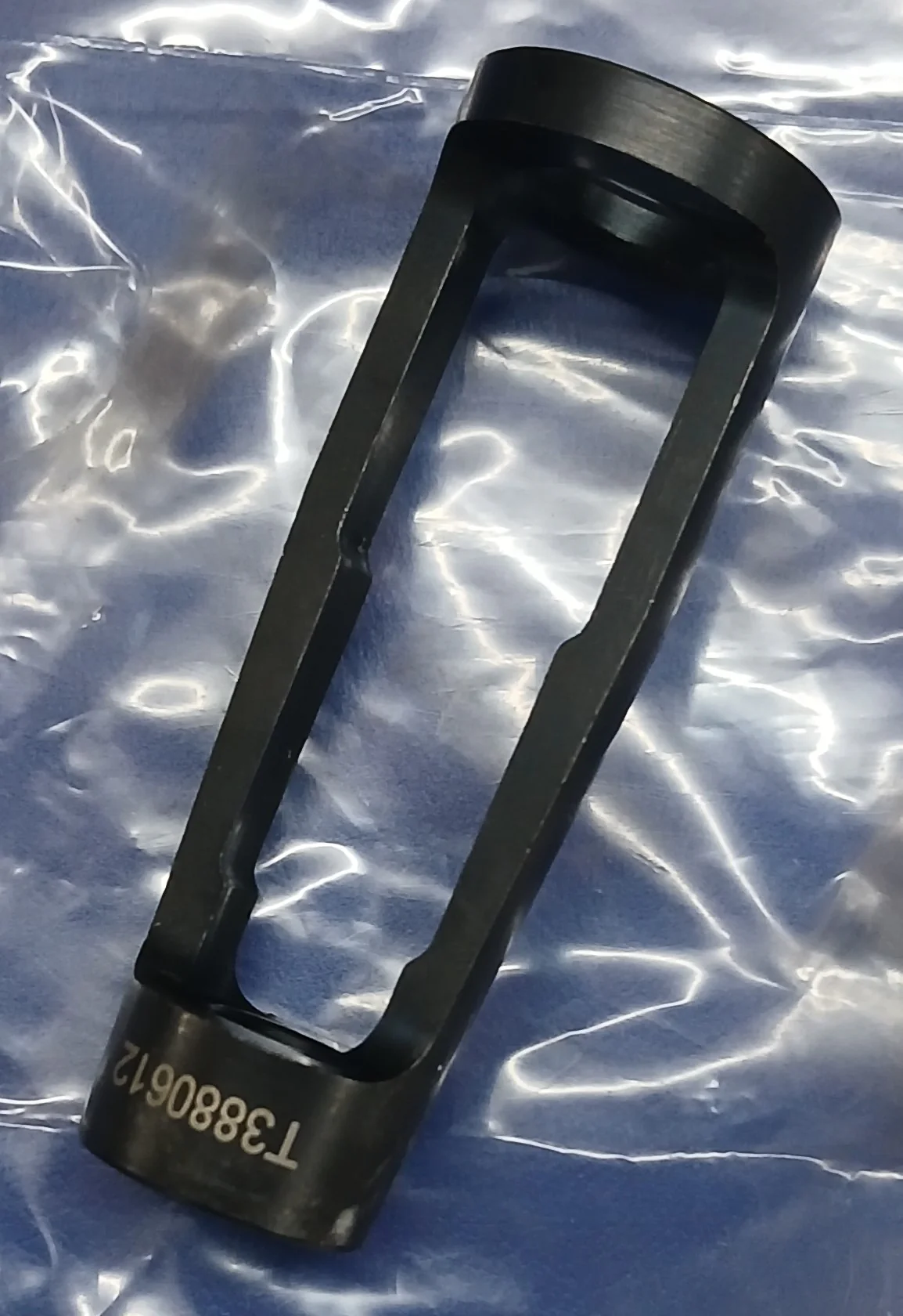 T3880612 | Spring Compressor Exhaust